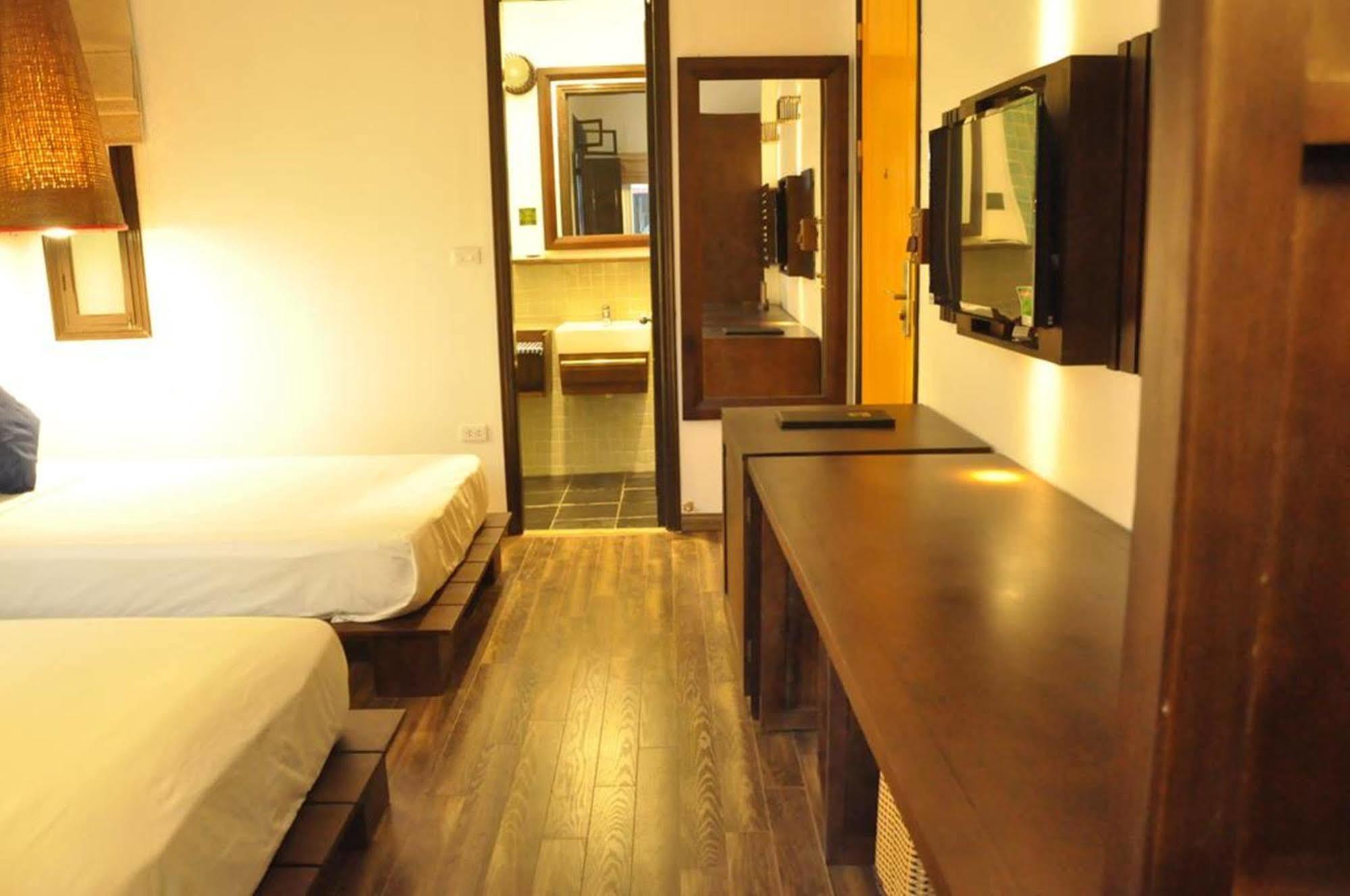 Cinnamon Cathedral Hotel Hanoi Exterior foto